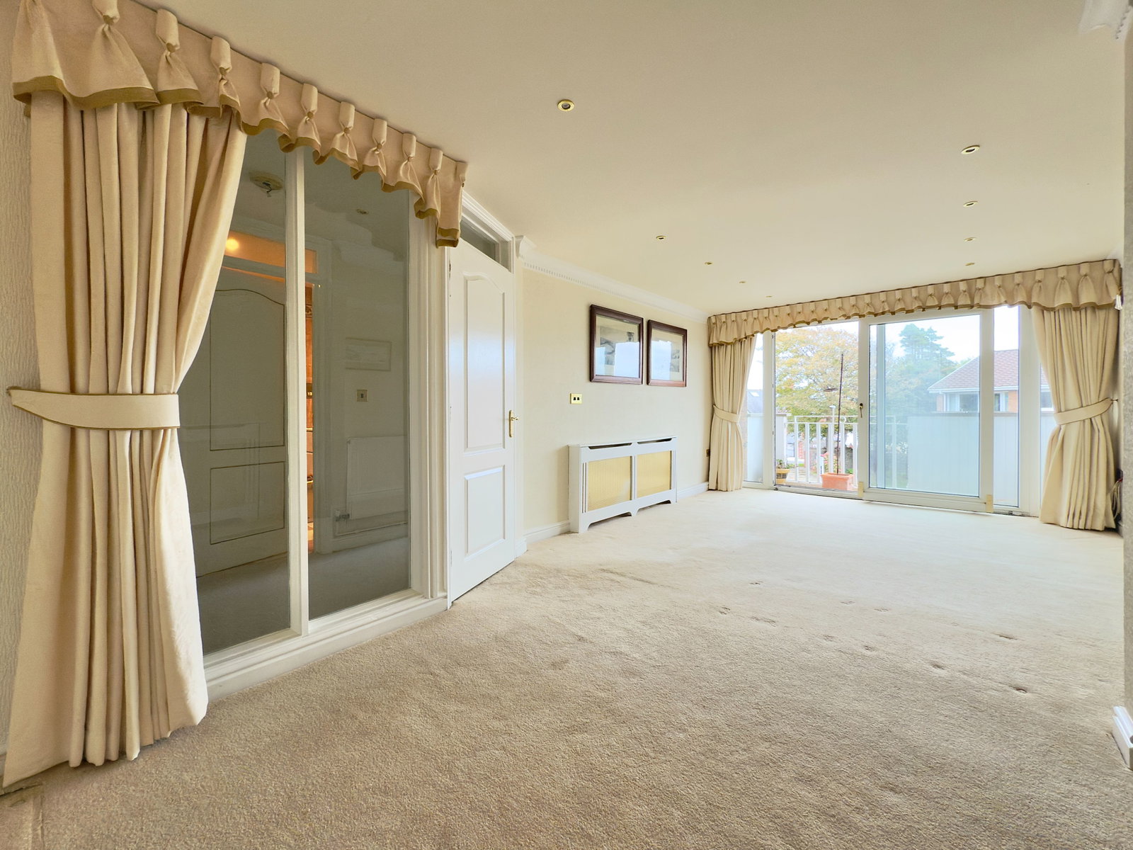 Flat in Swansea