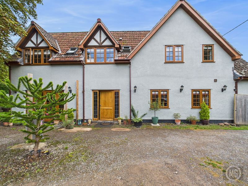 Semi Detached House in Bristol