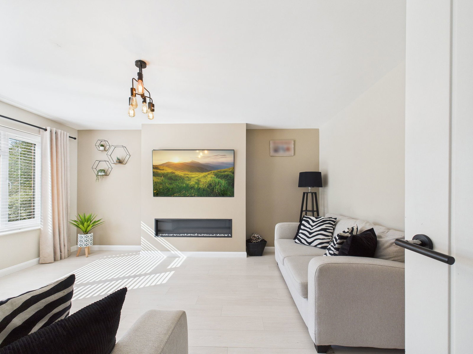 Detached House for sale in Bristol, Cranwell Grove, Bristol, BS14 9QR, 1076 m²