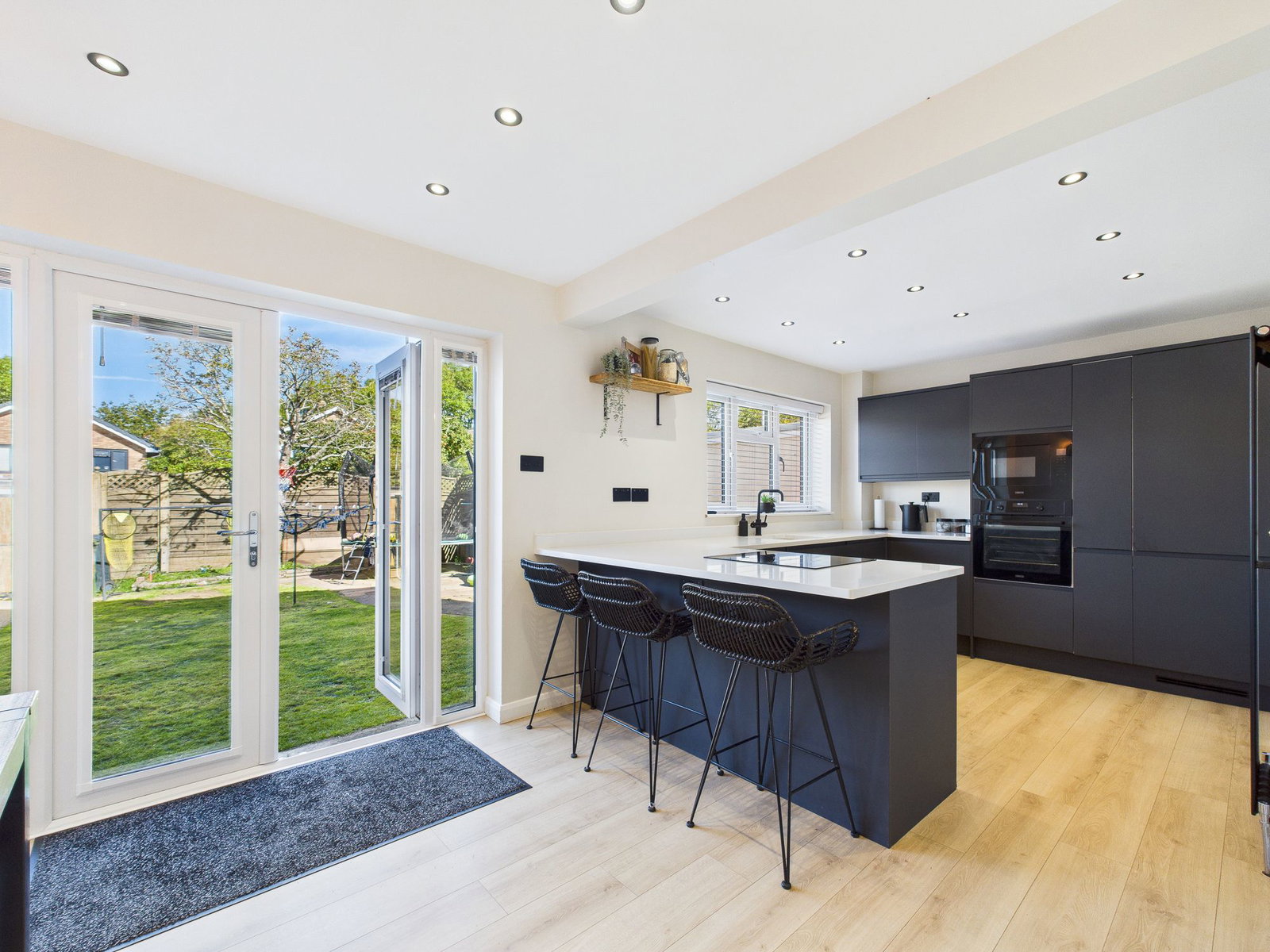 Detached House for sale in Bristol, Cranwell Grove, Bristol, BS14 9QR, 1076 m²