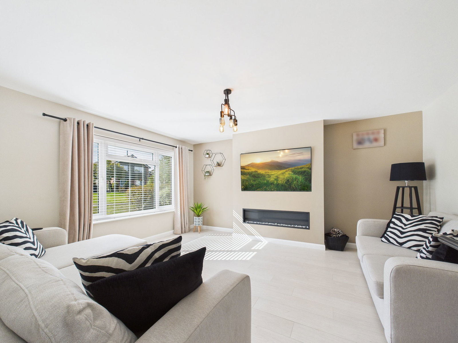 Detached House for sale in Bristol, Cranwell Grove, Bristol, BS14 9QR, 1076 m²