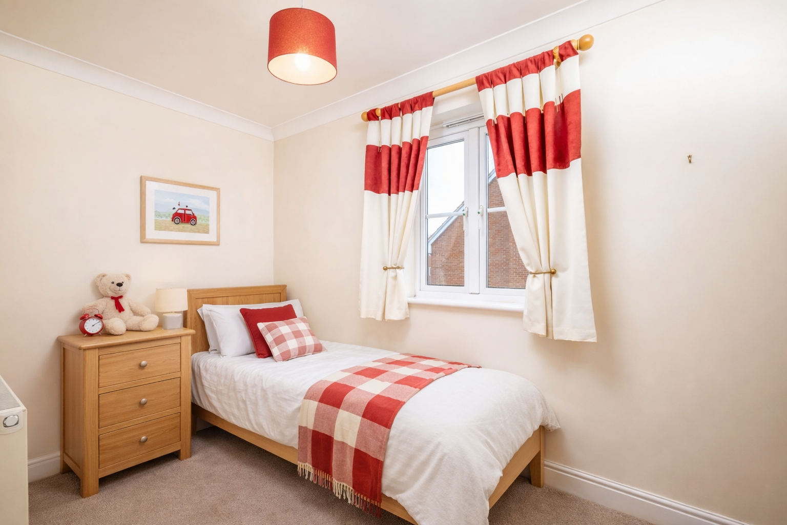 Detached House in Leighton Buzzard