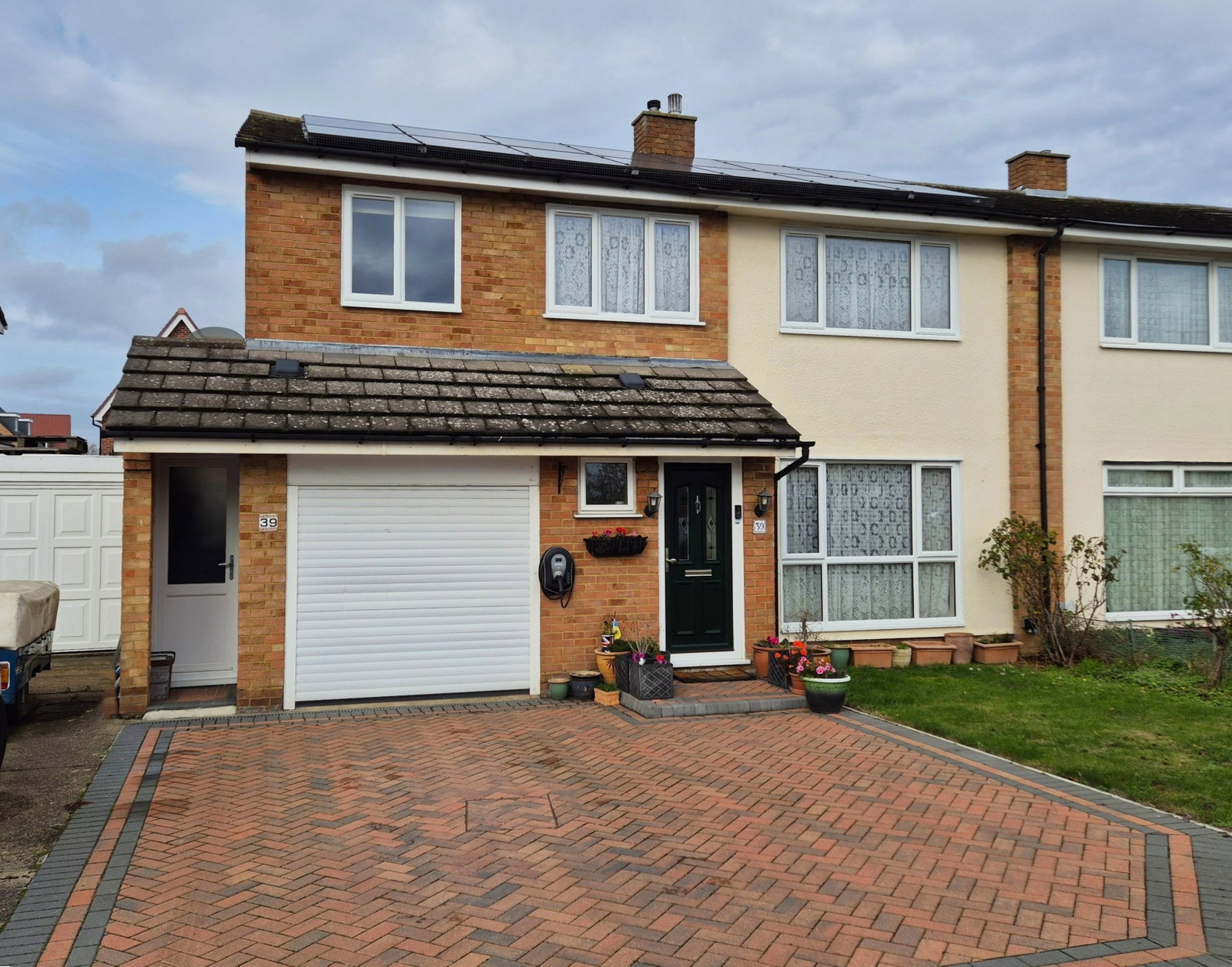 Semi Detached House in Hitchin