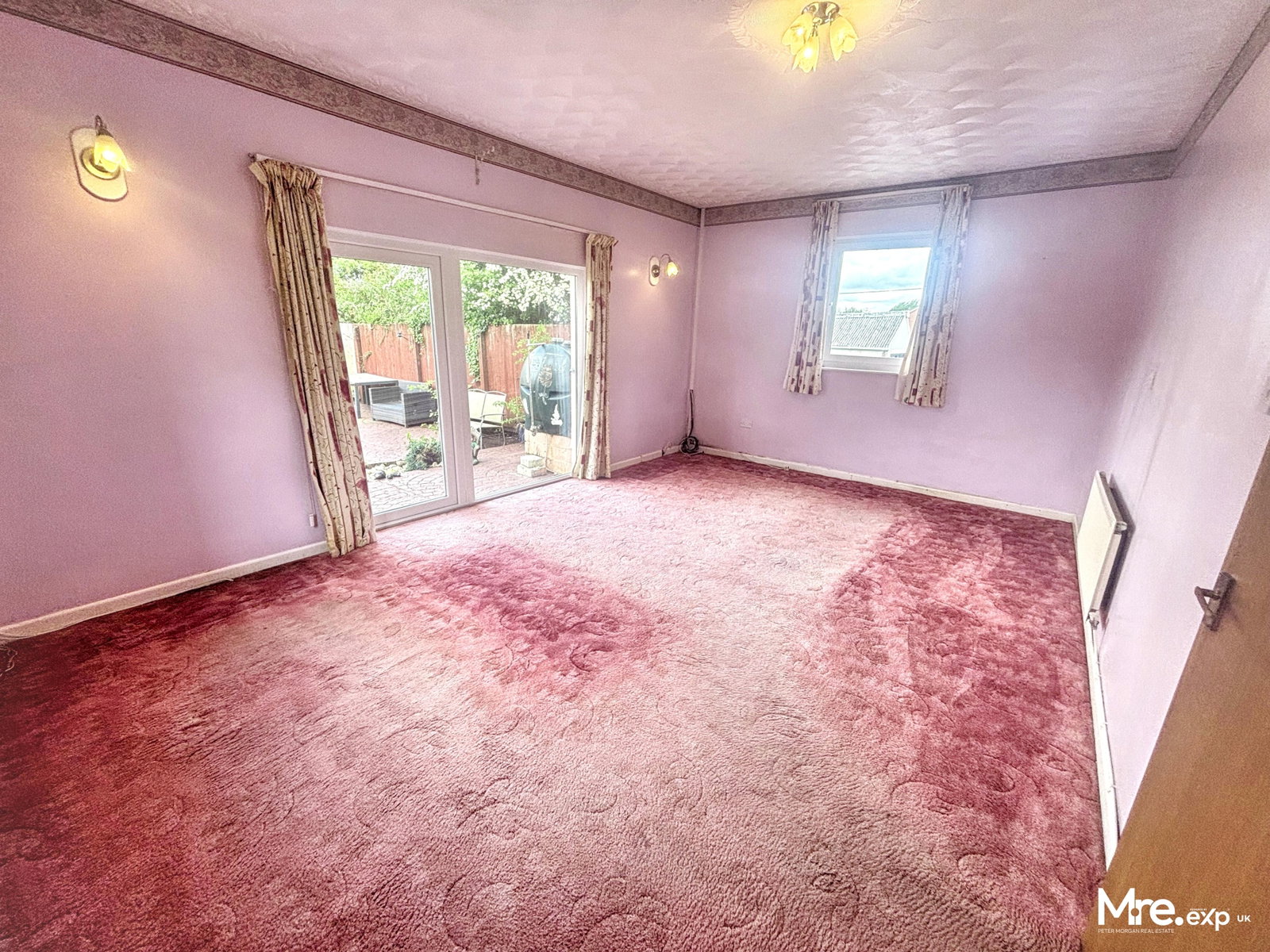 Detached House in Swansea