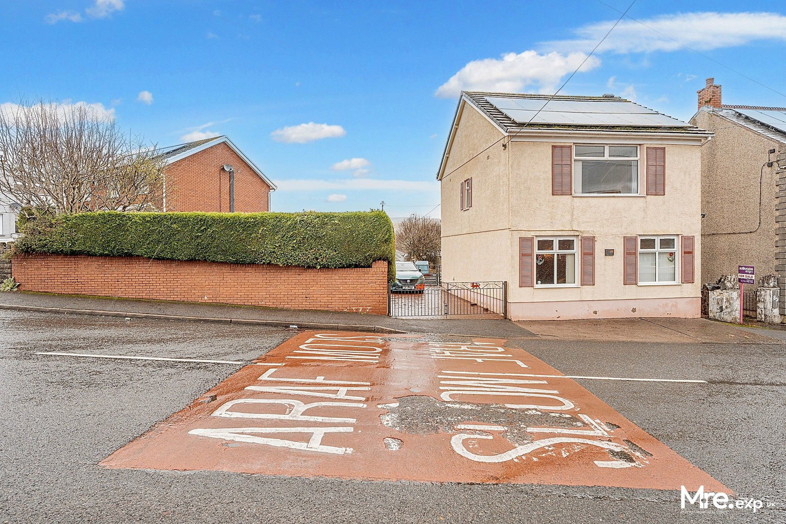 Detached House in Swansea