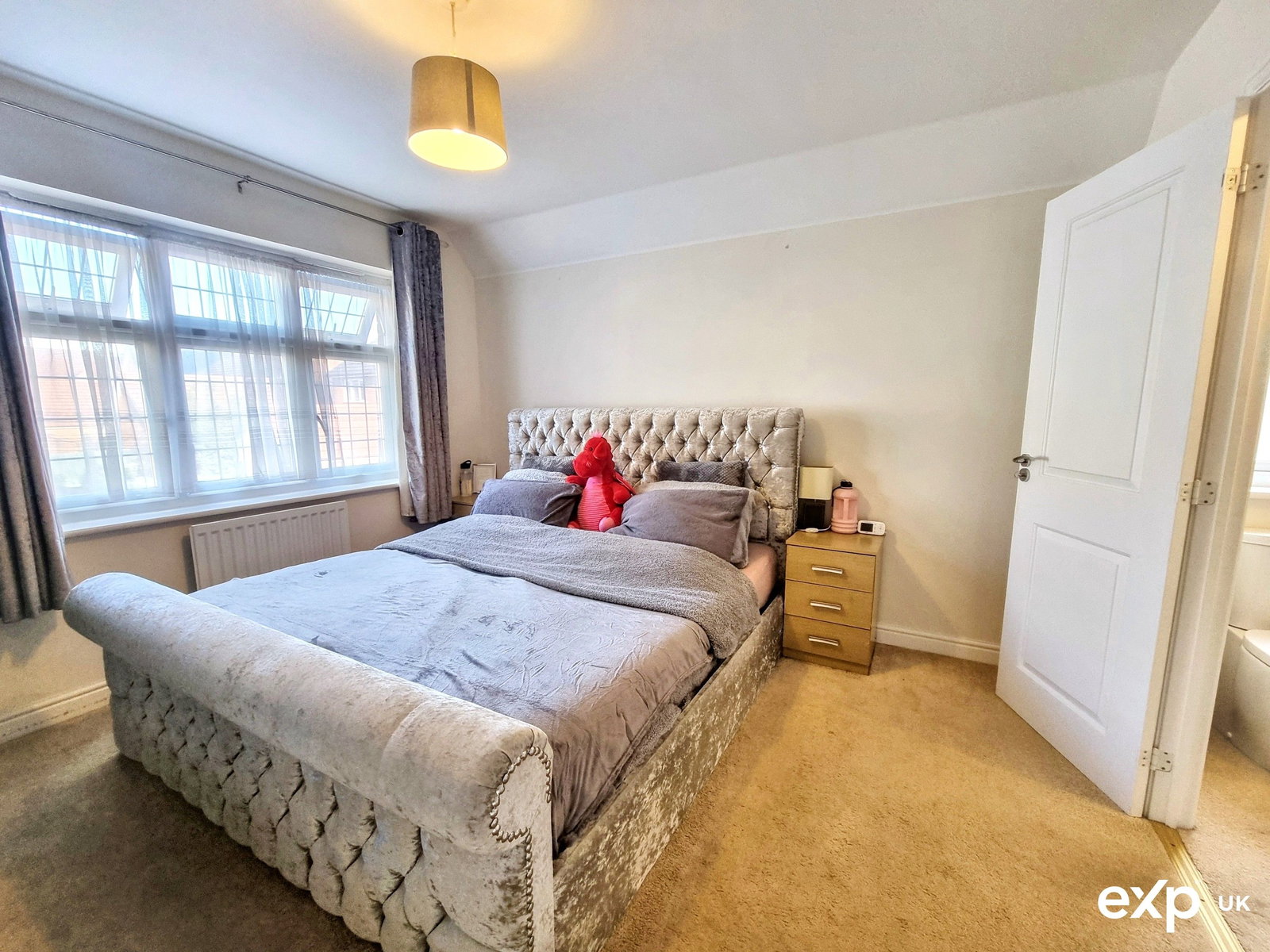 Detached House in Newton Abbot