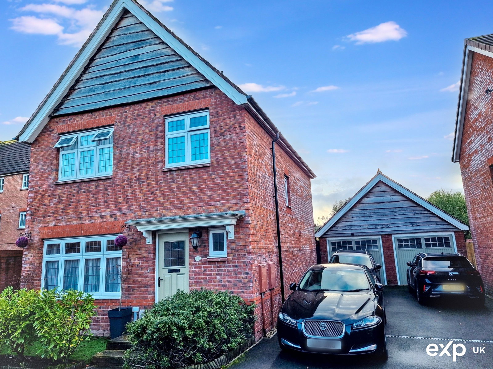 Detached House in Newton Abbot