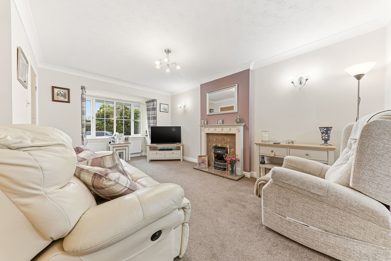 Detached House in Leeds