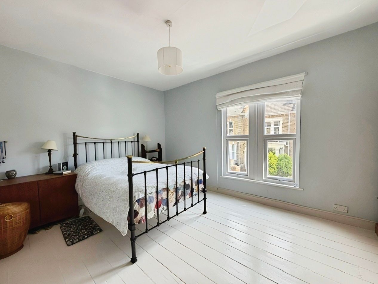 Terraced House for sale in Bath, Avondale Road, Bath, BA1 3EG