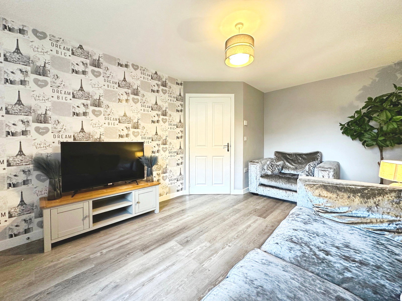 Semi Detached House in Wakefield