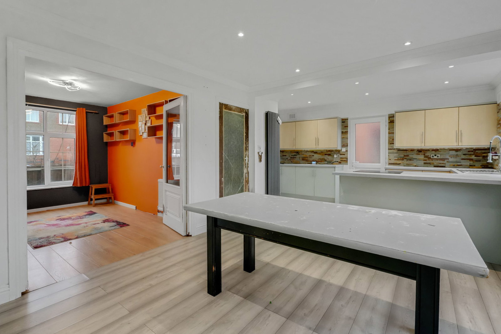 Semi Detached House in Northampton