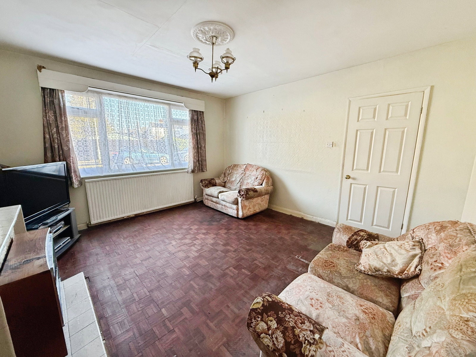 Semi Detached House in Abbots Langley
