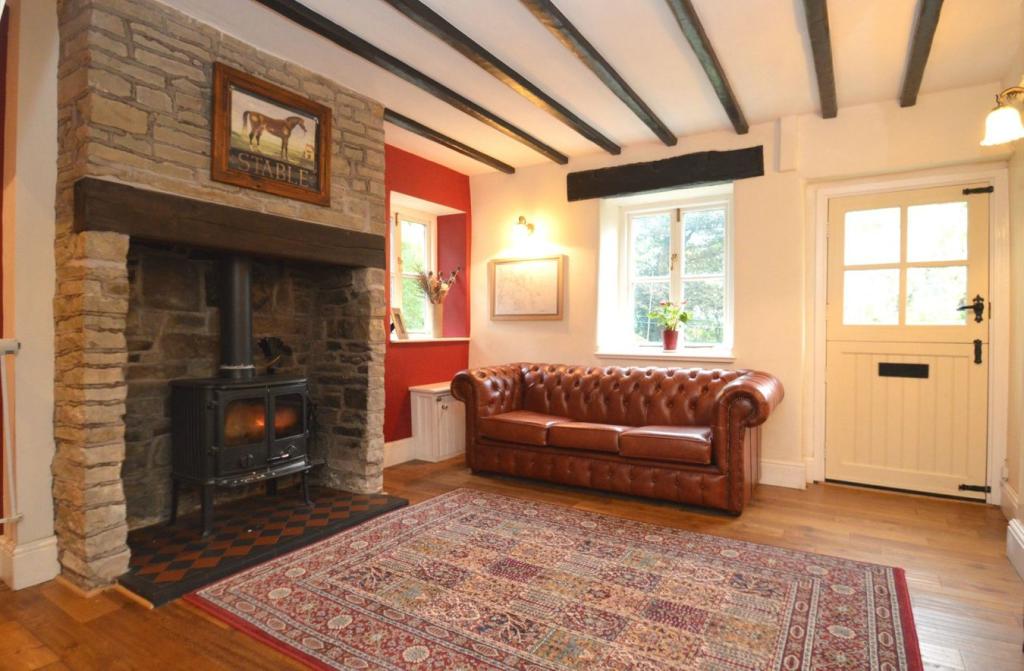 End Of Terrace House in Macclesfield