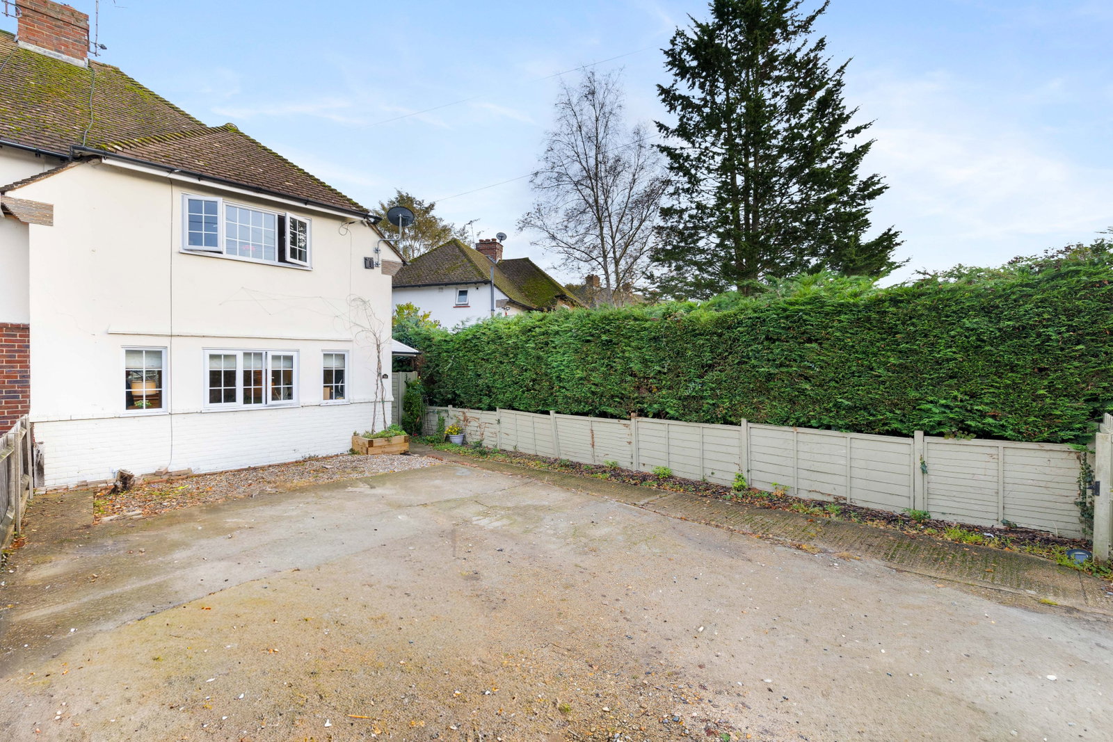 End Of Terrace House in Lingfield