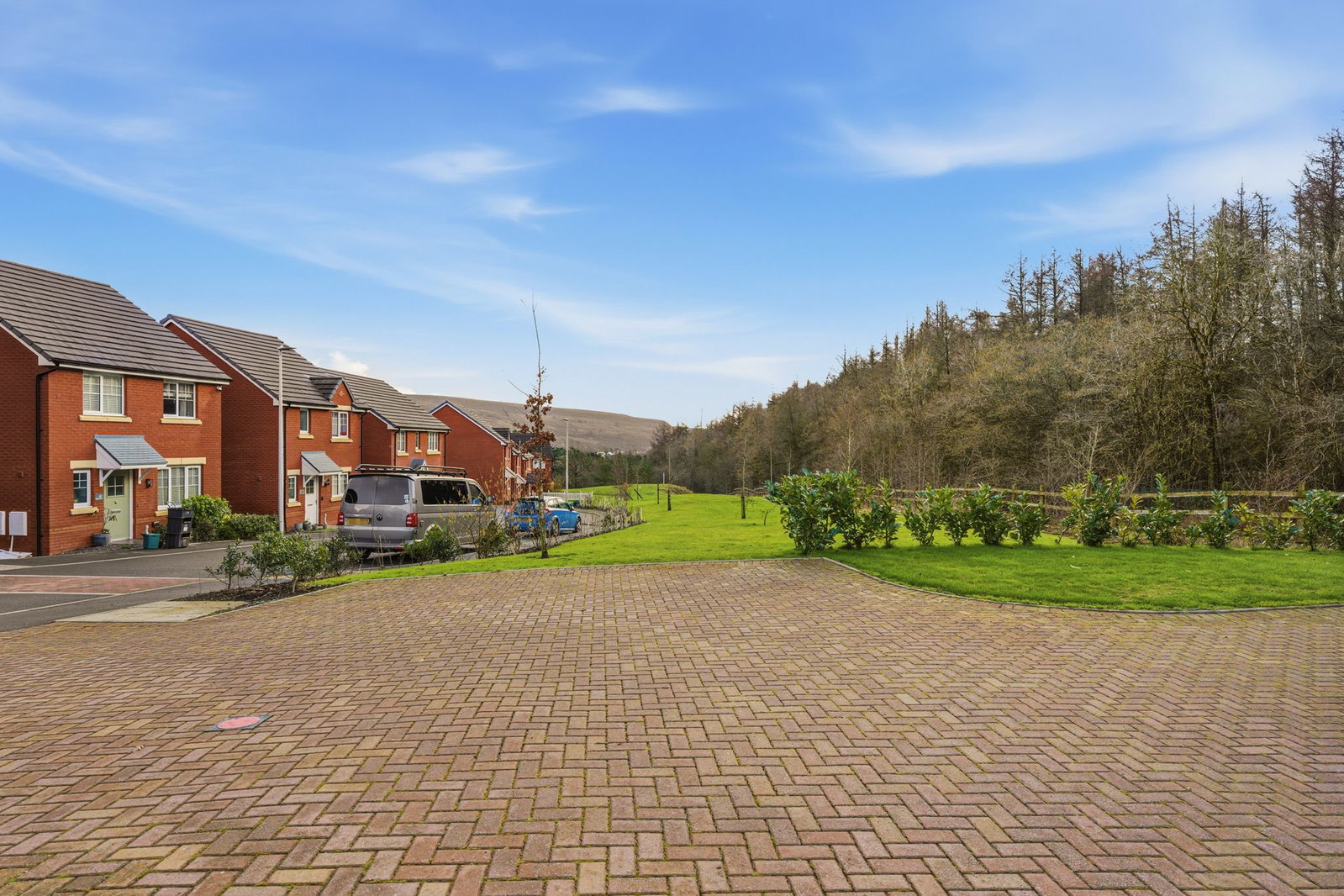 Detached House in Ebbw Vale 
