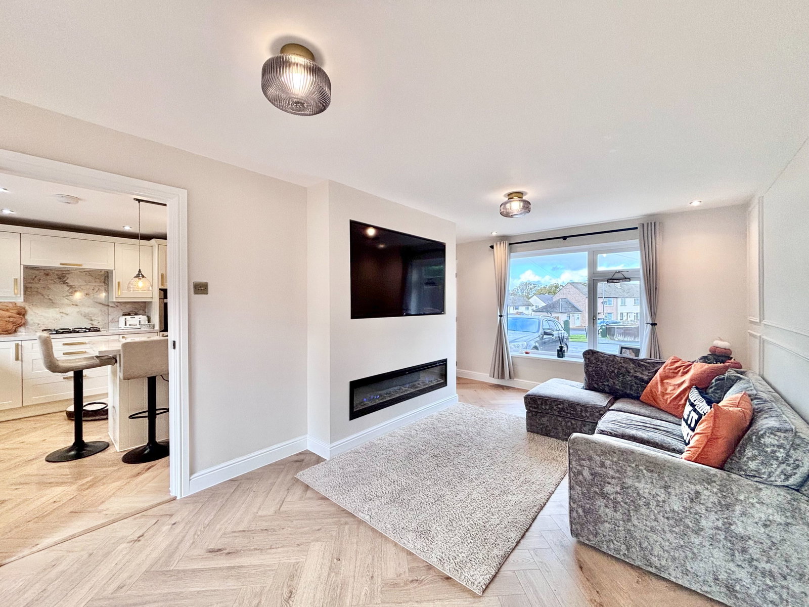 Semi Detached House in Brampton