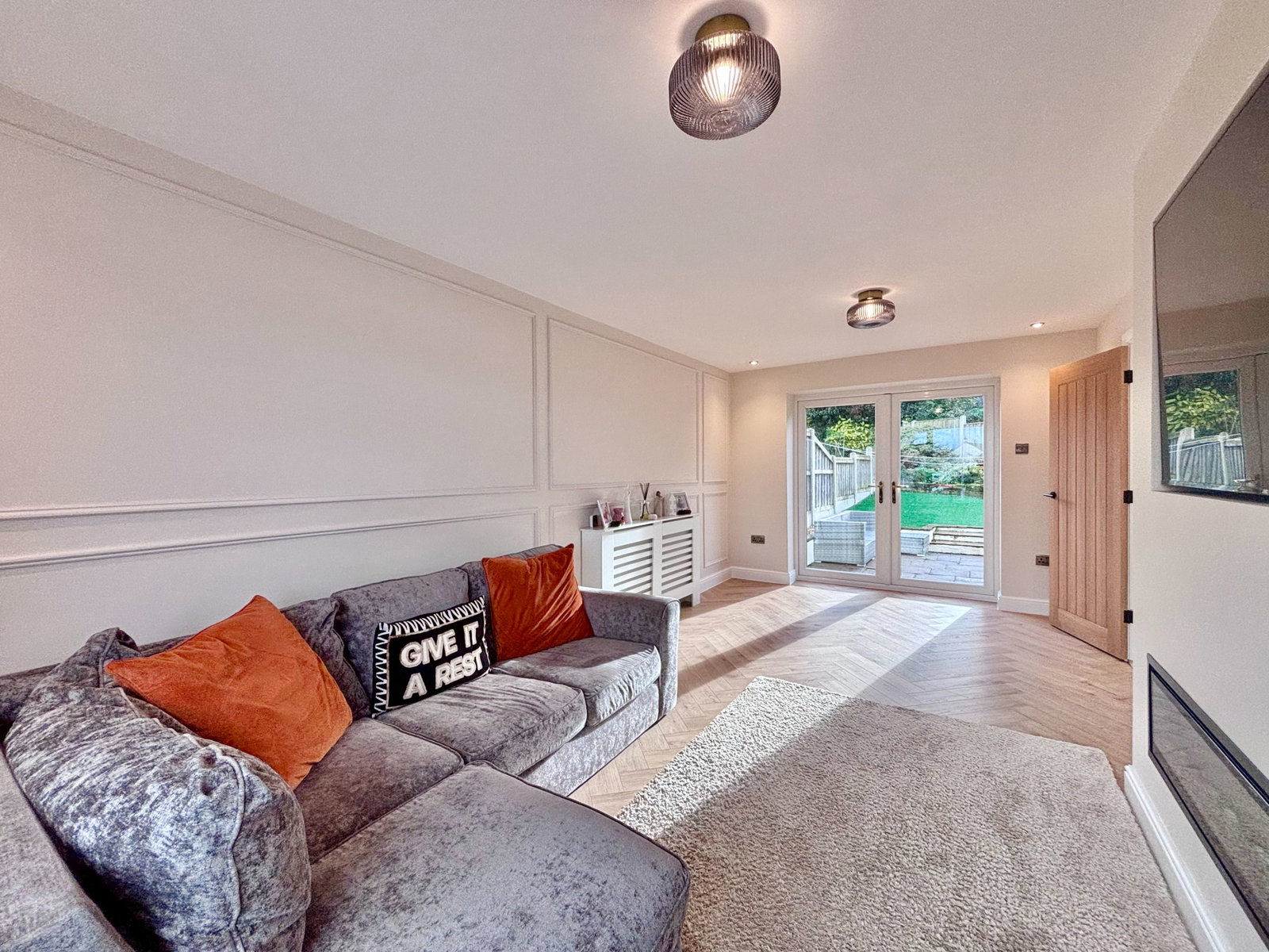 Semi Detached House in Brampton
