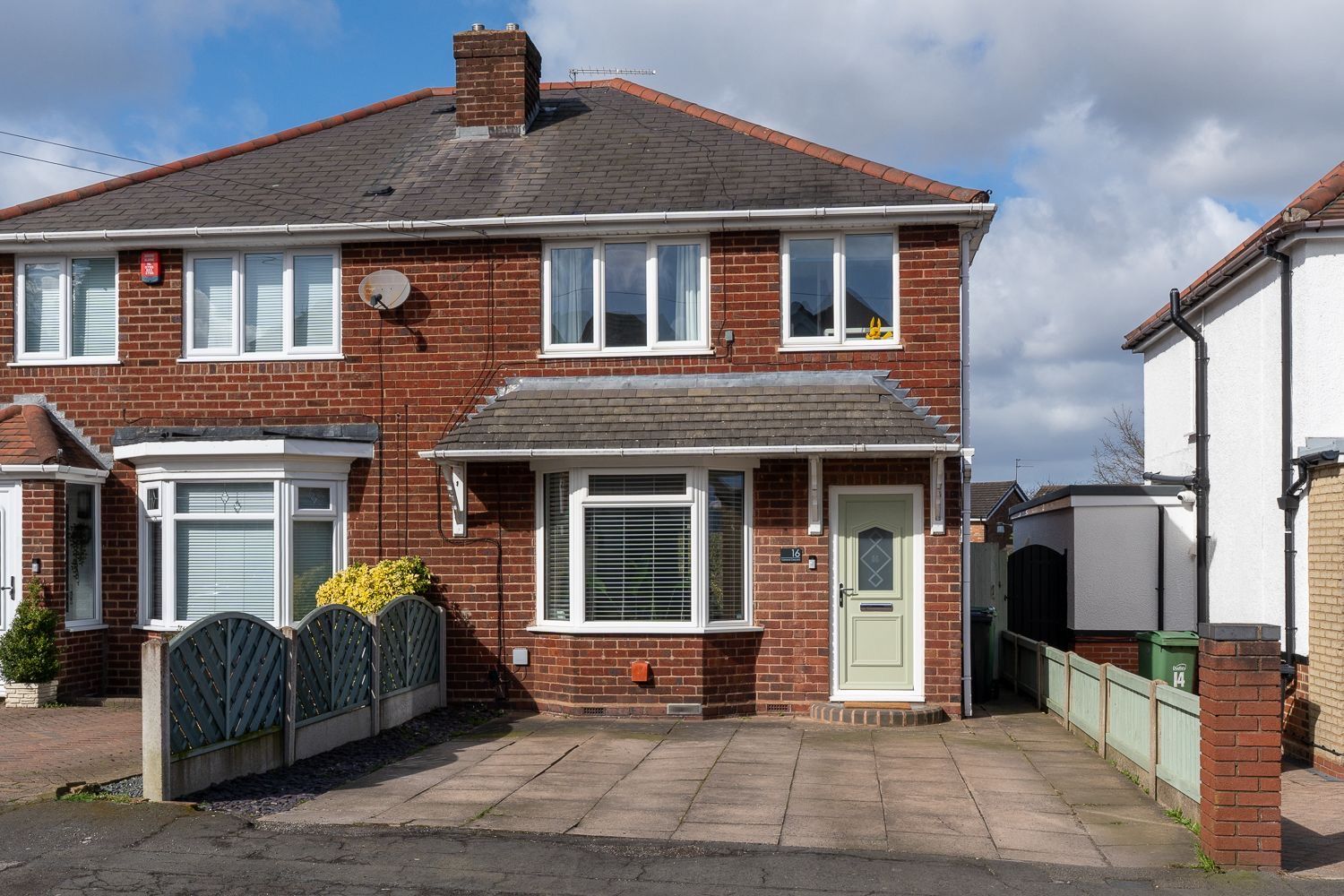 Semi Detached House in Halesowen