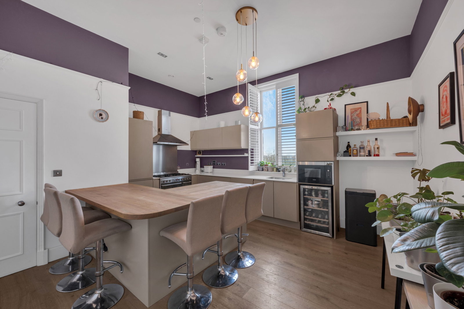 Flat for sale in London, Parade Ground Path, Woolwich, London SE18 4BT, 1521 m²