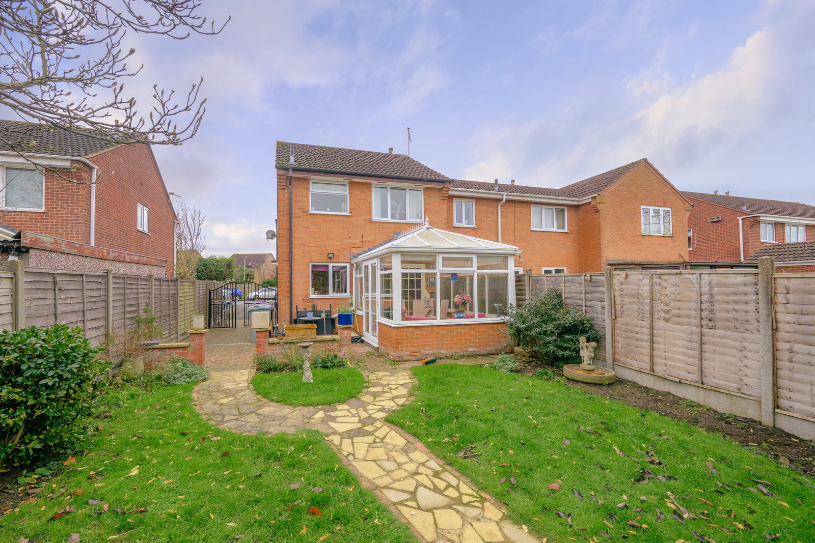 Semi Detached House in Grantham