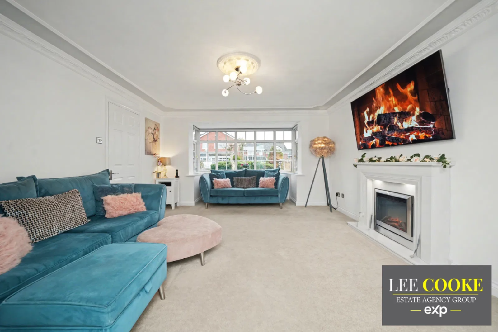 Detached House for sale in Cannock, Cuckoo Close, Heath Hayes, Cannock, WS11 7UL