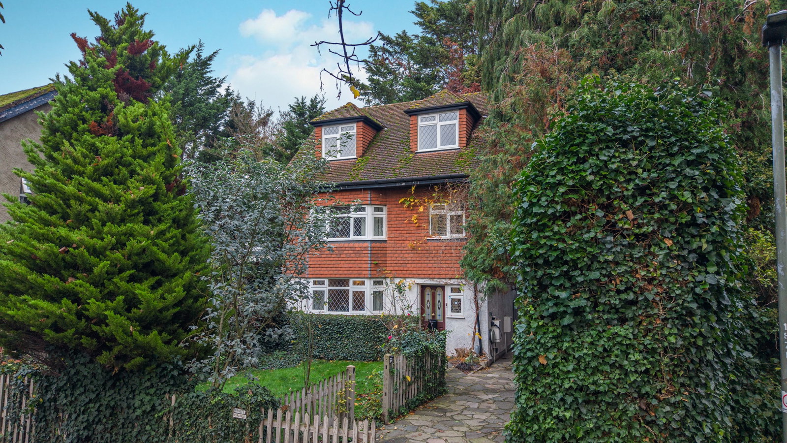 Detached House in Bromley