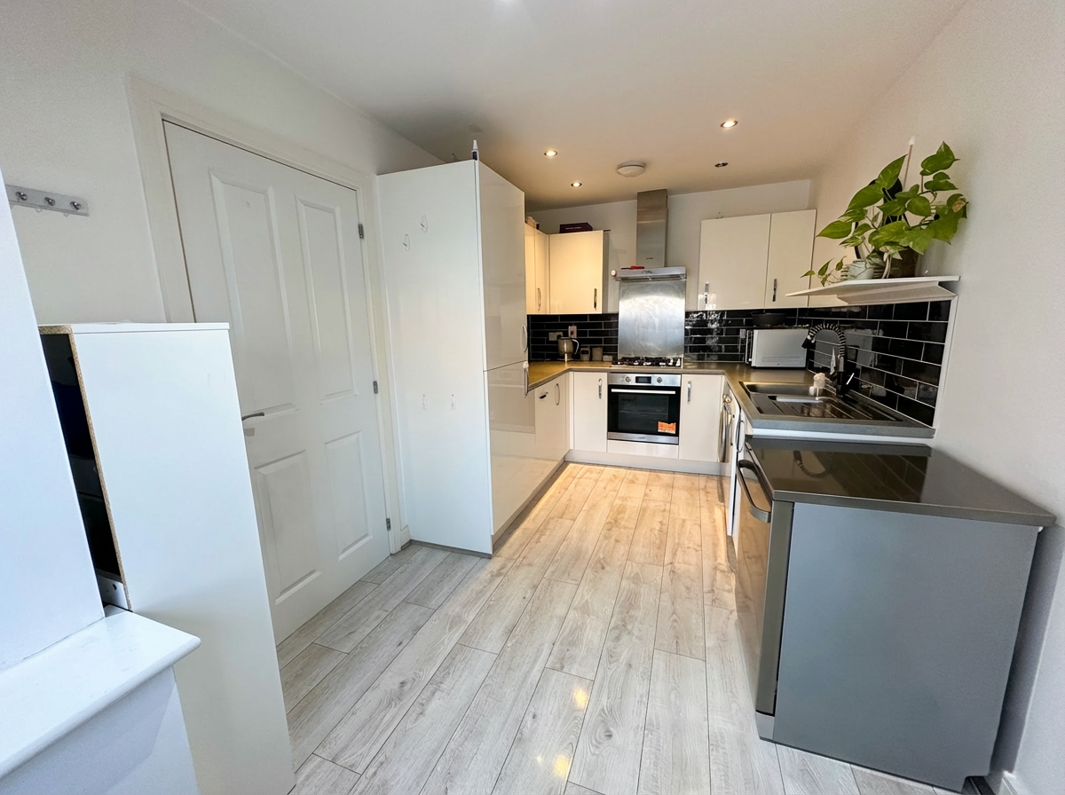 Semi Detached House in Tipton