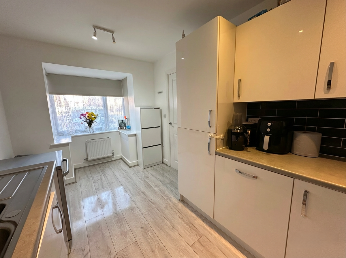 Semi Detached House in Tipton