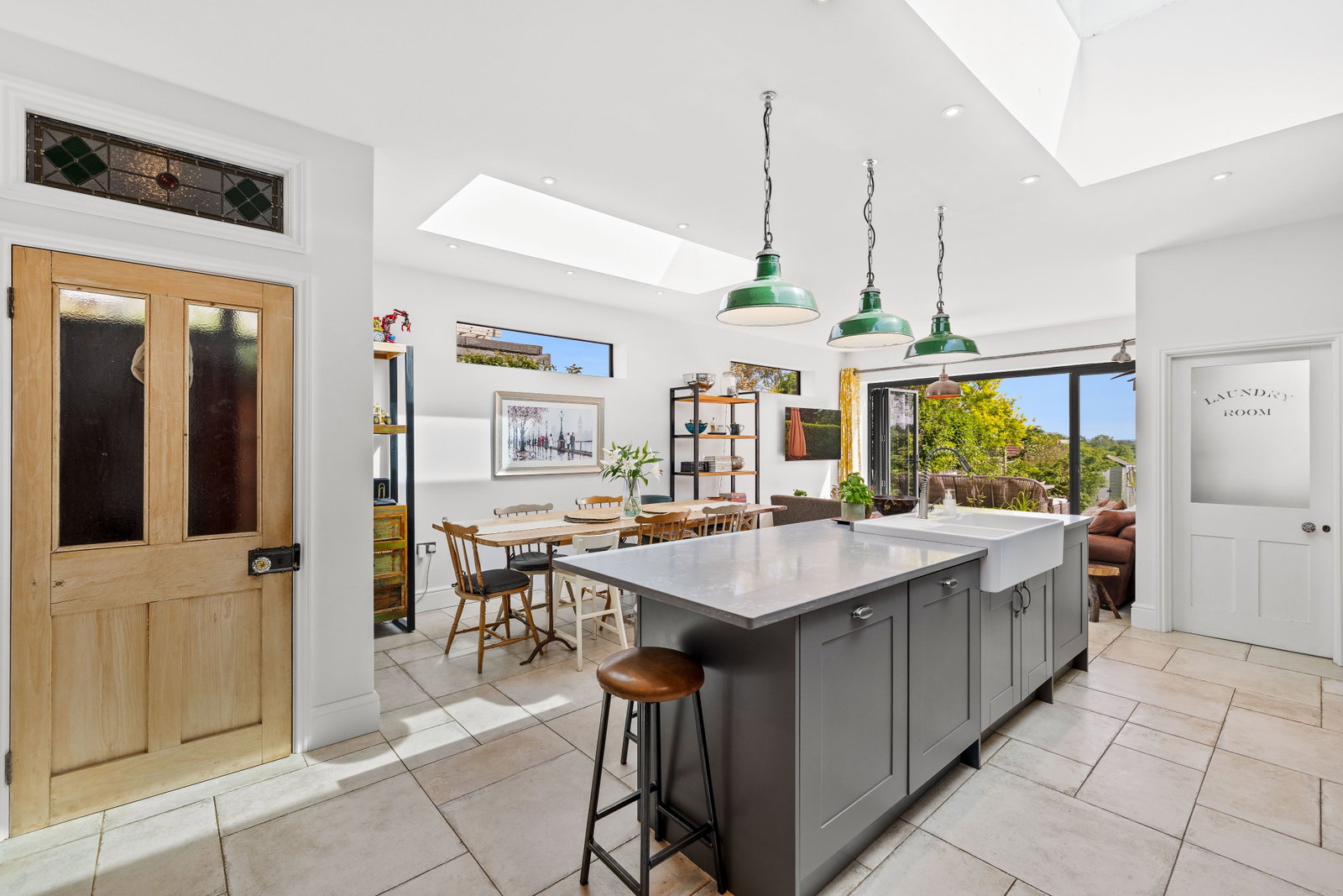 Semi Detached House in Oxted