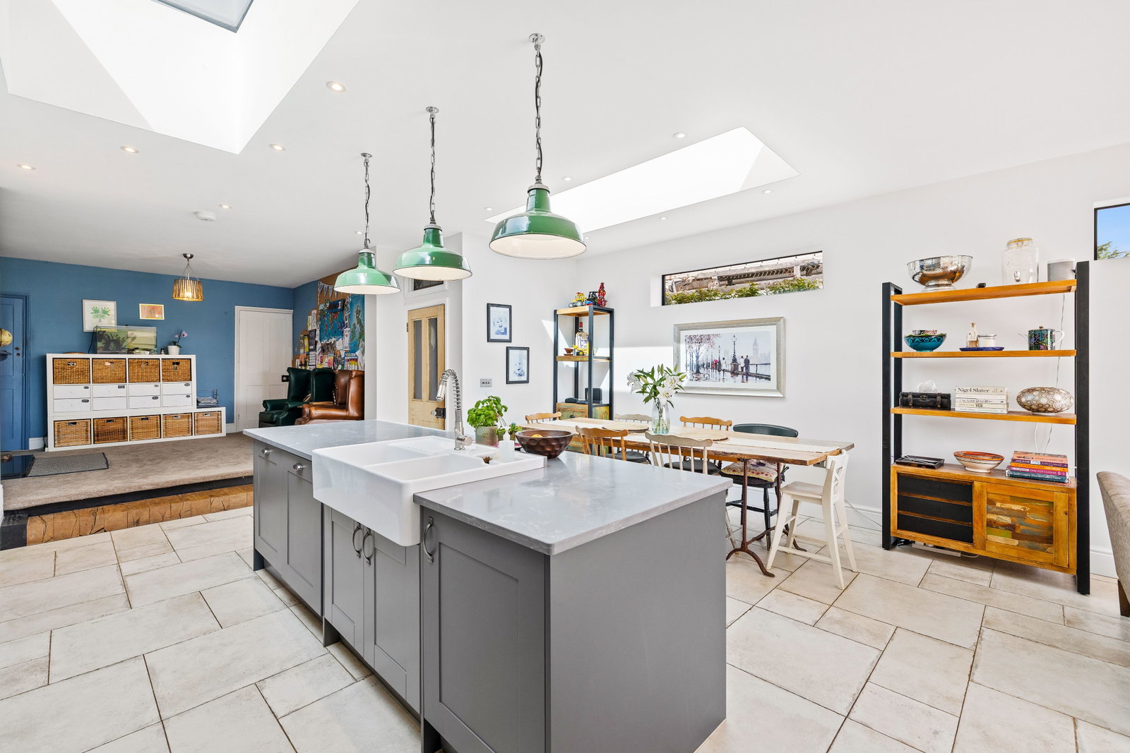 Semi Detached House in Oxted