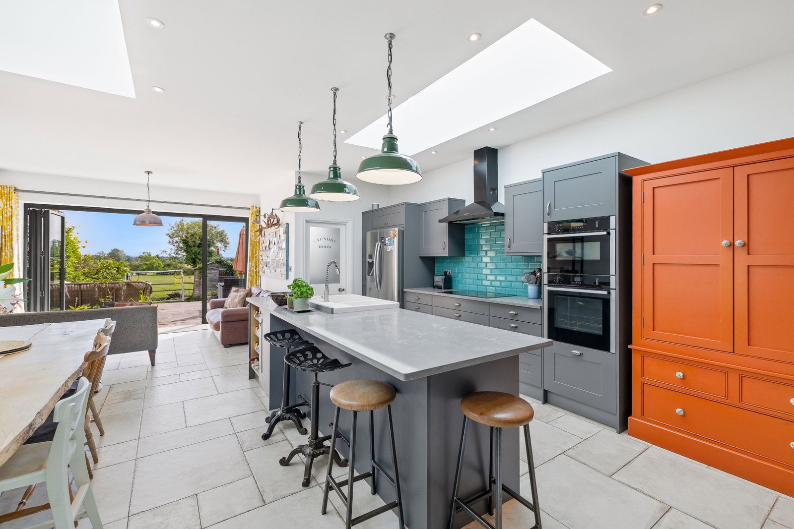Semi Detached House in Oxted