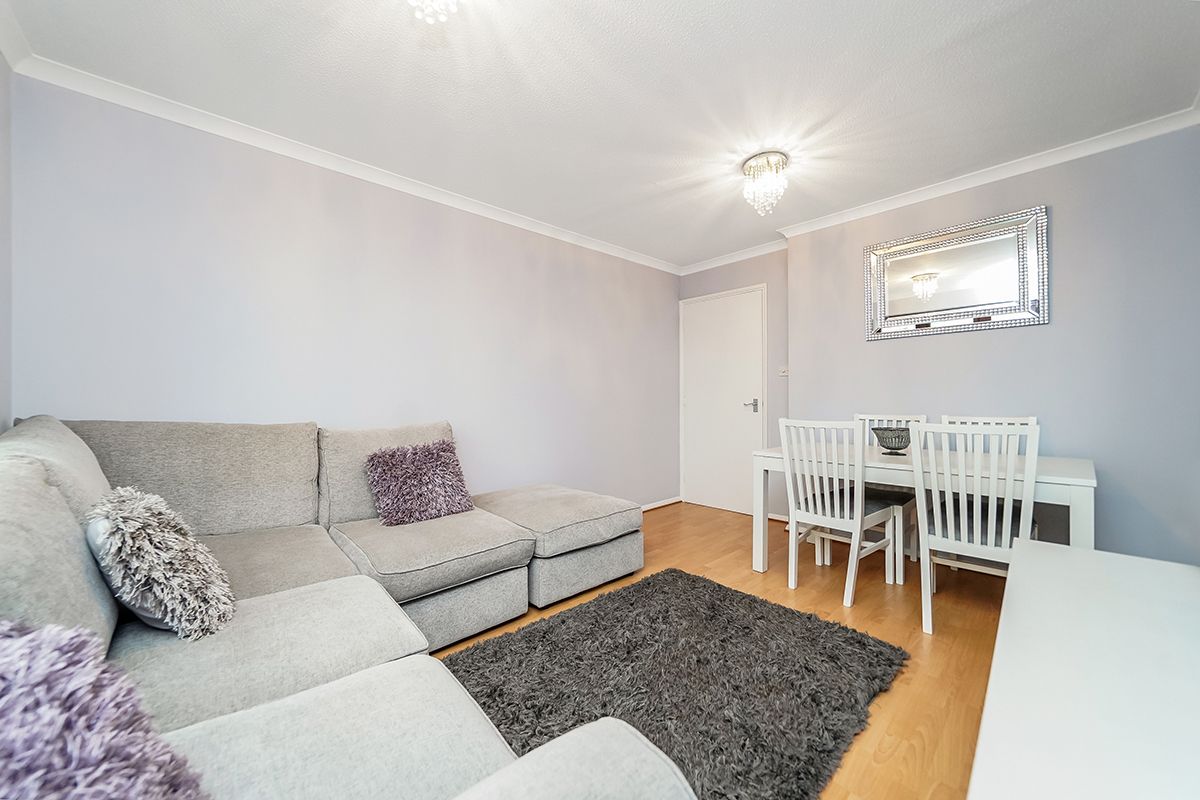 Flat in Romford