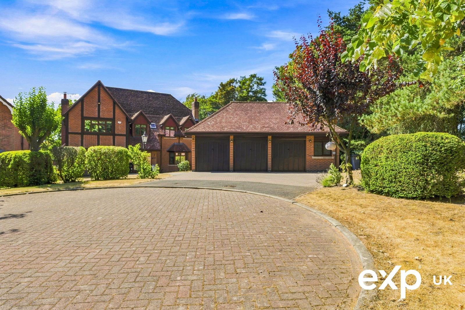 Detached House in Nottingham