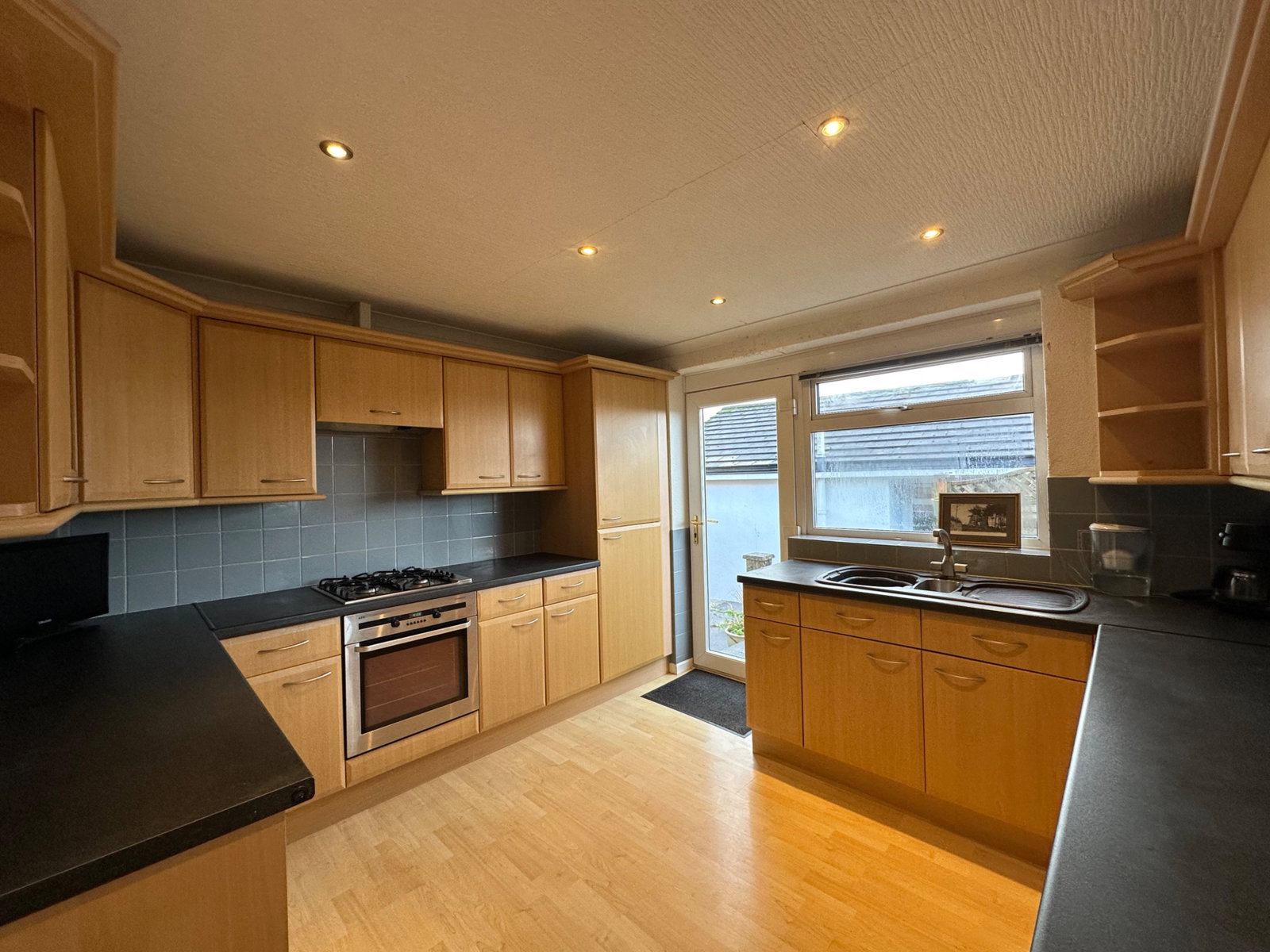 Bungalow for sale in Paignton, Longmead Road, Paignton, 904 m²