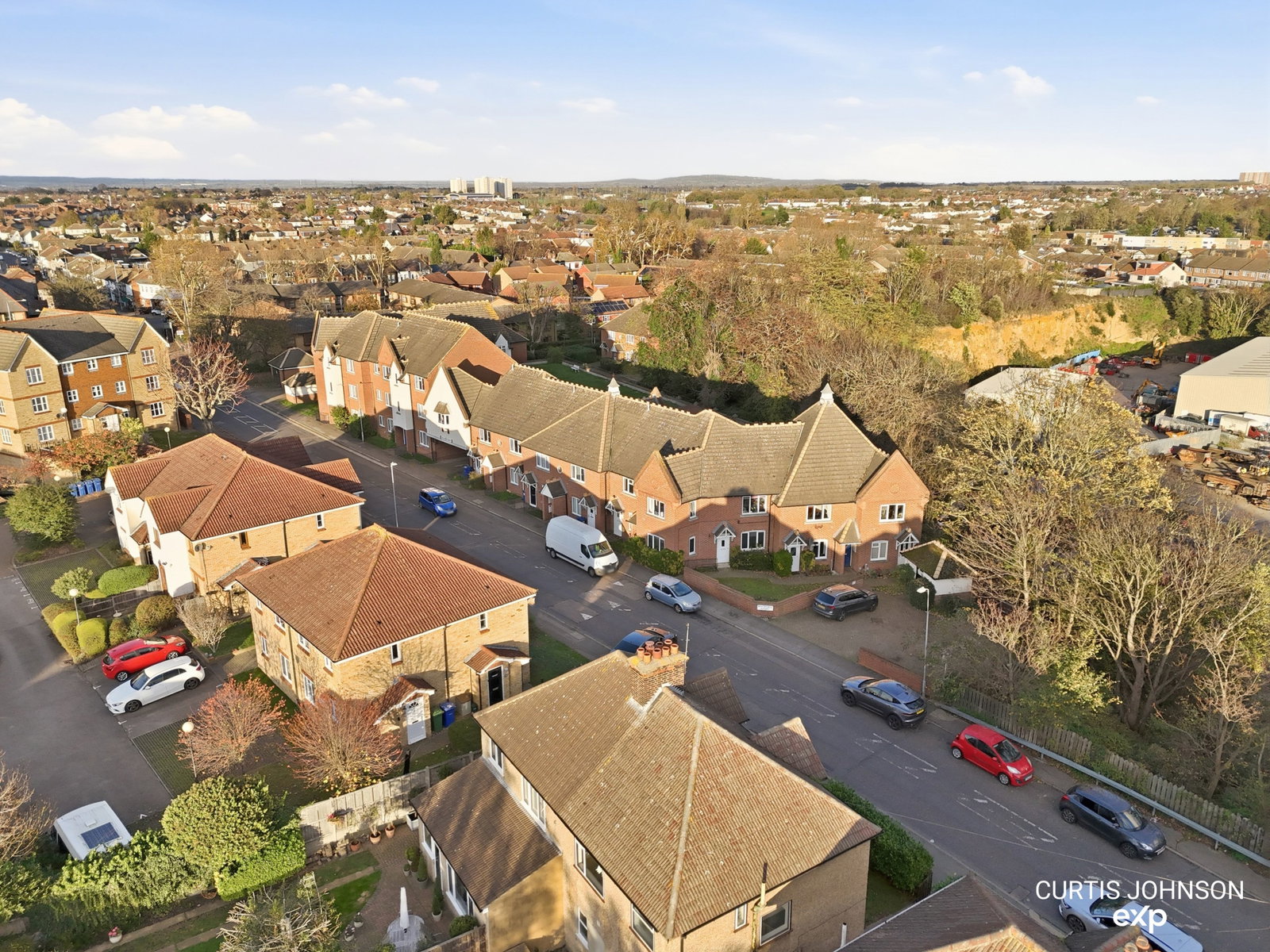 Flat in Grays