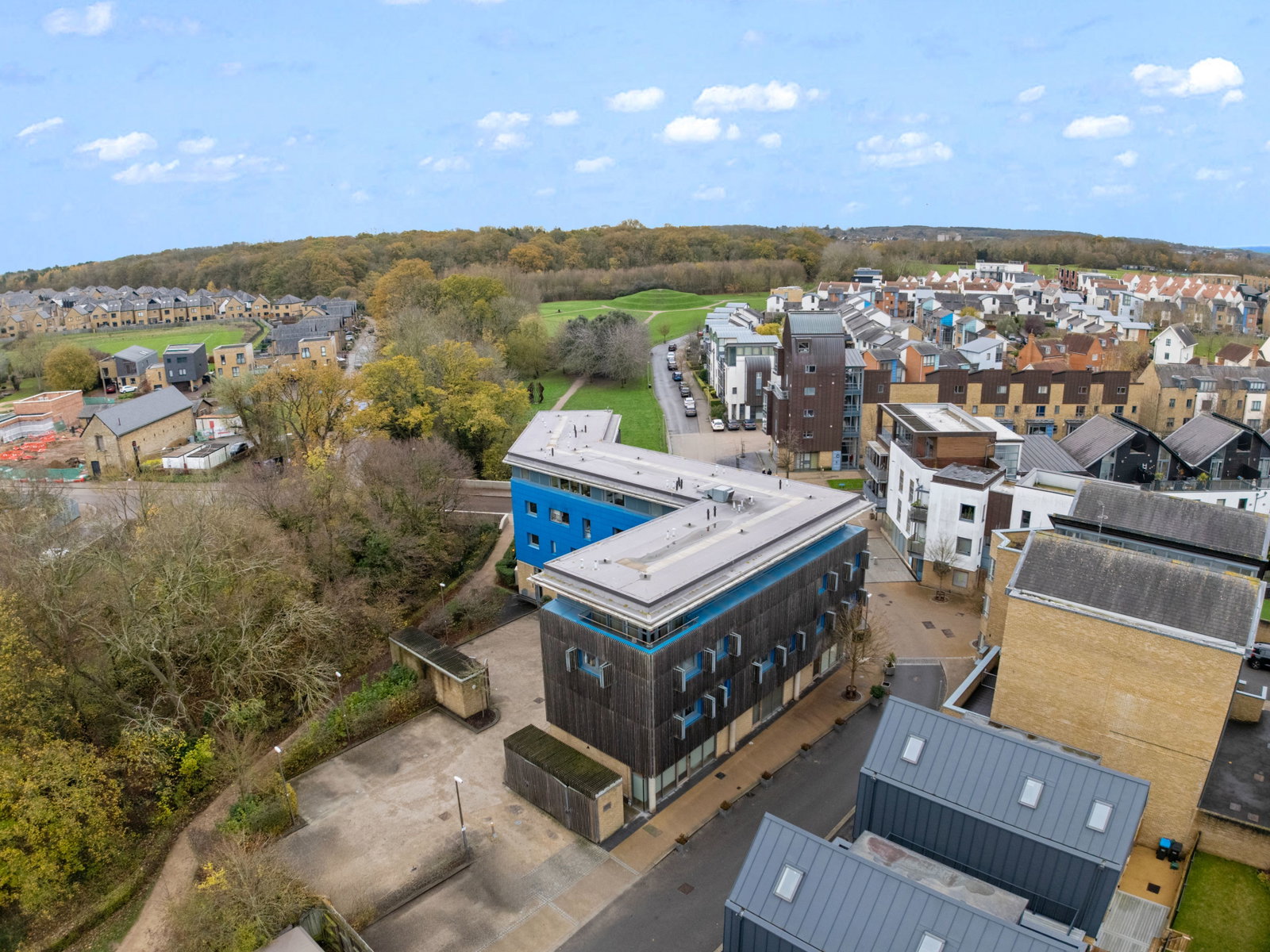 Apartment for sale in Harlow, New Pond Street, Newhall, Essex, CM17, 915 m²