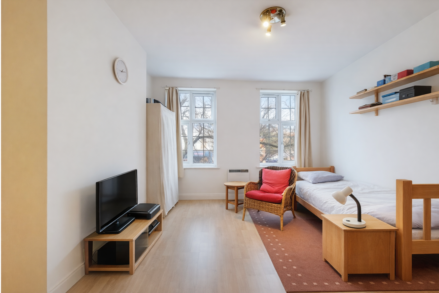 Flat in East Molesey