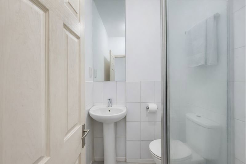Flat in East Molesey