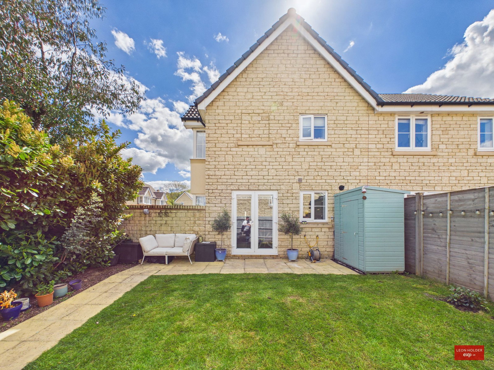 Semi Detached House in Gloucester