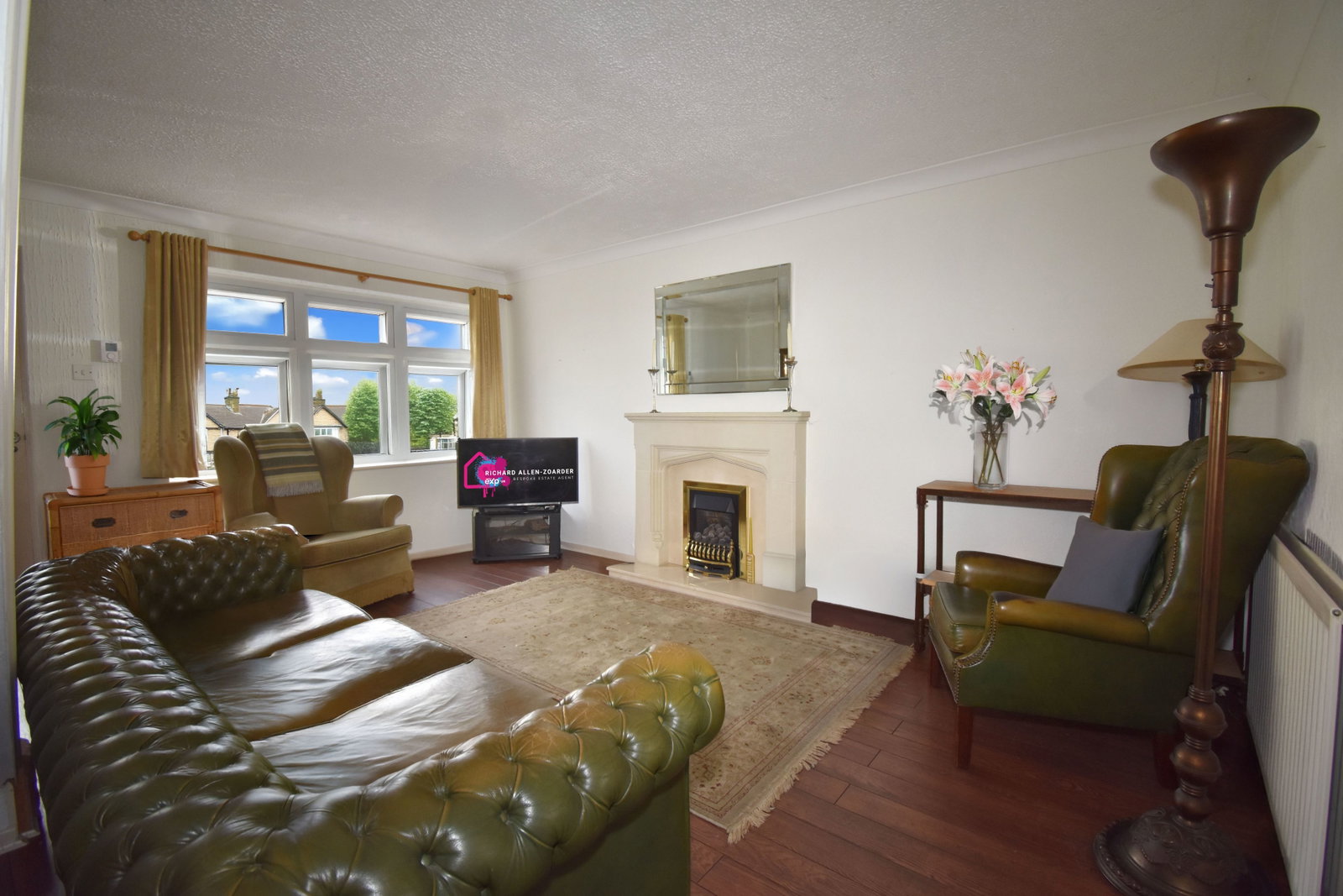 Semi Detached House in Oldbury