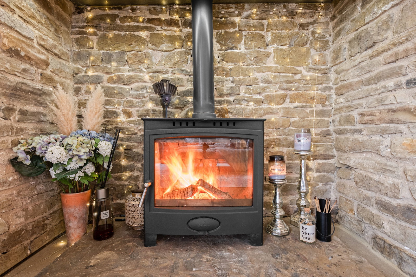 Barn Conversion for sale in Sheffield, Whinstones, Briery Busk Farm, Green Moor, S36 2AS, 1878 m²