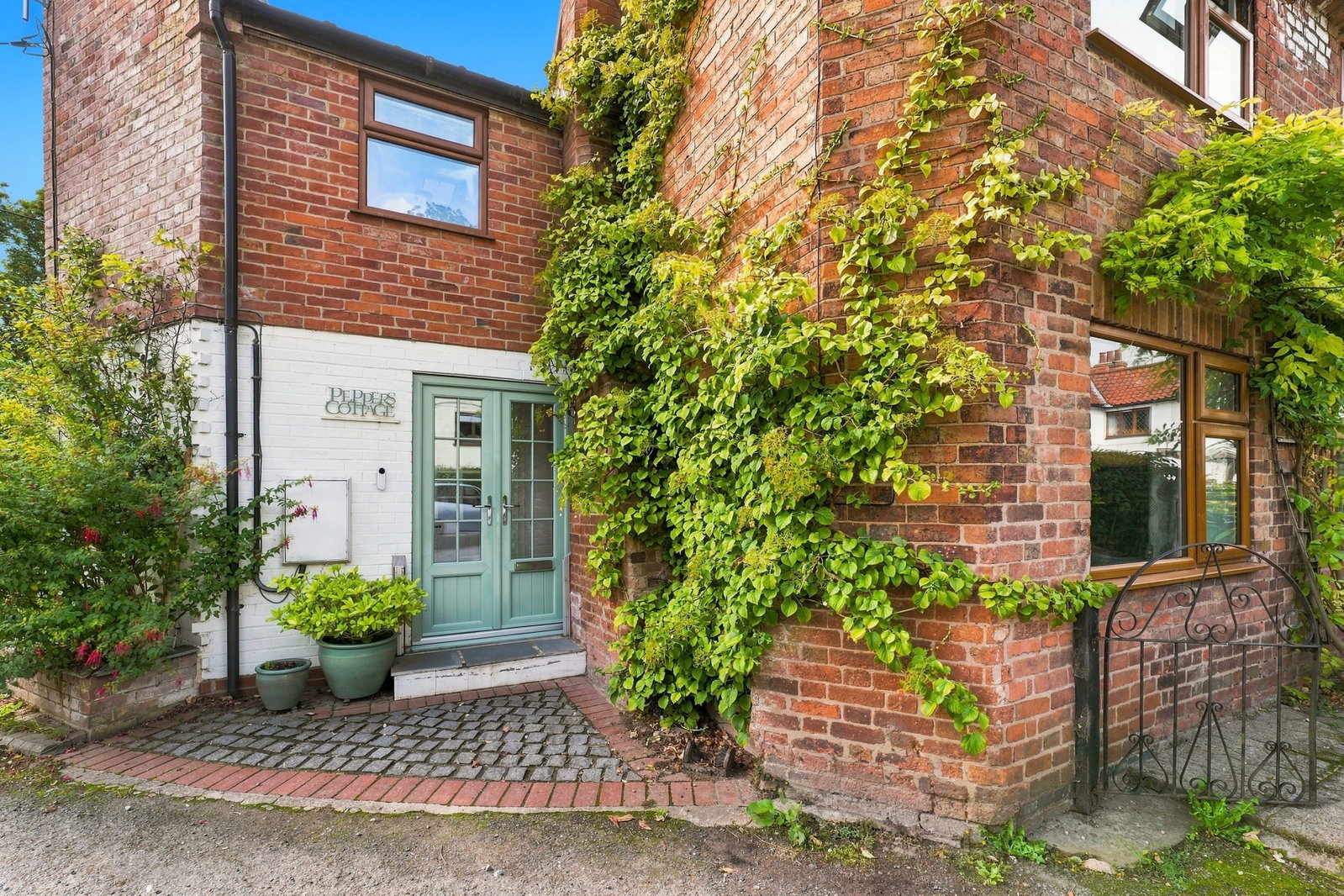 Semi Detached House for sale in Newark, Peppers Cottage, Caunton, 1516 m²