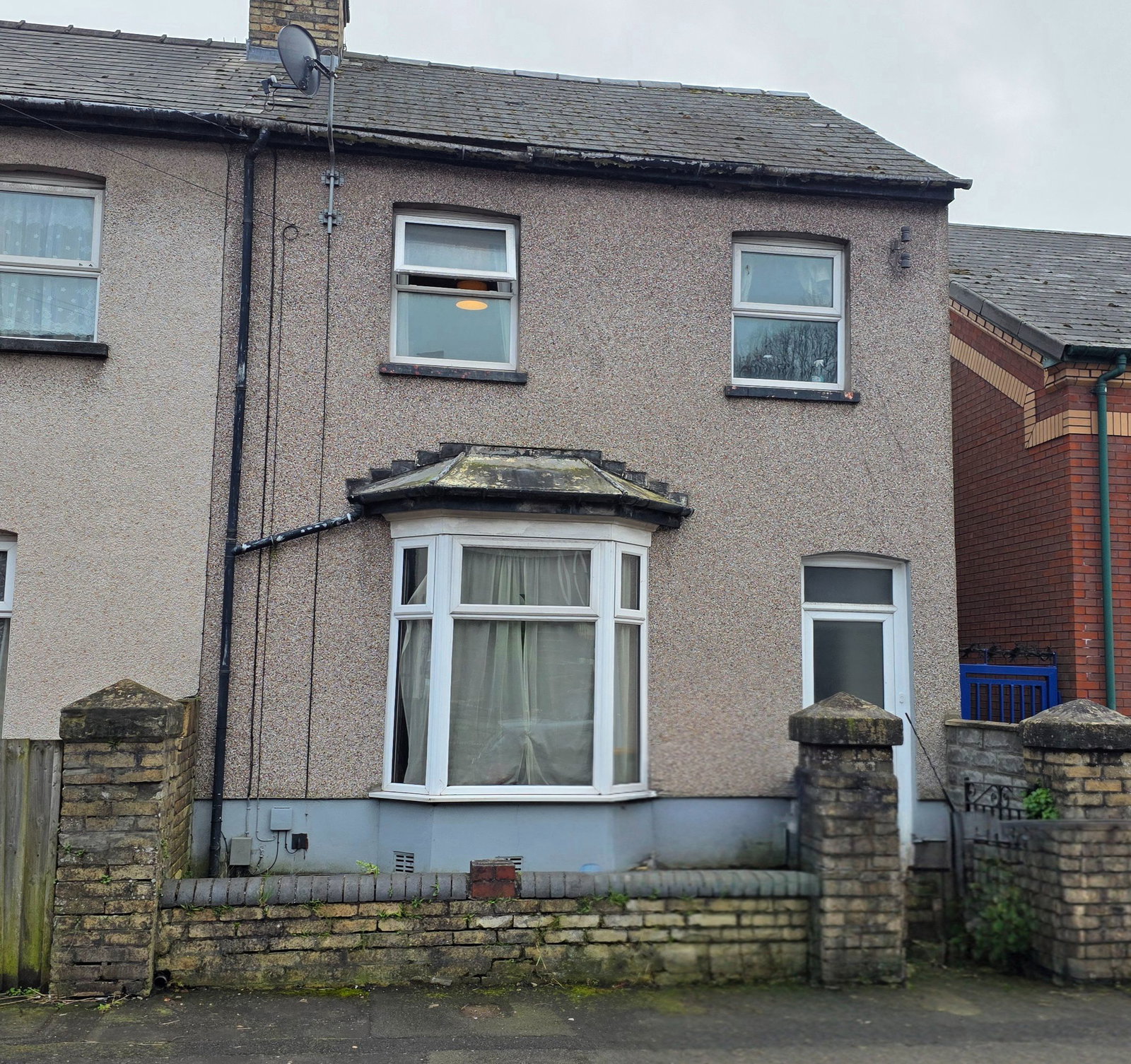 End Of Terrace House in Newport