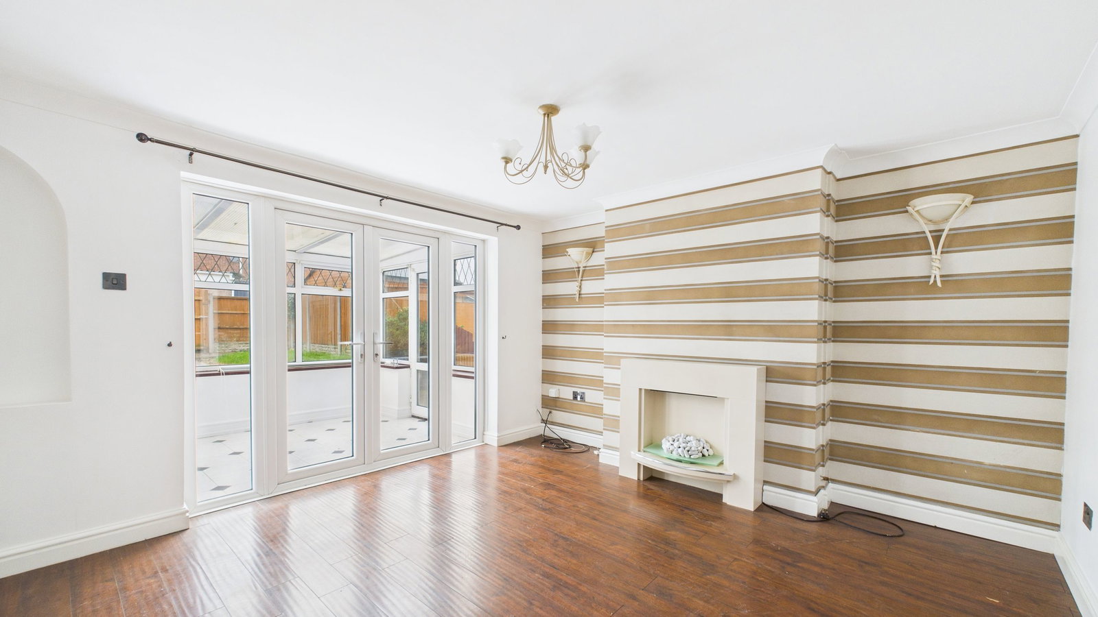 Semi Detached House in Stoke-on-trent