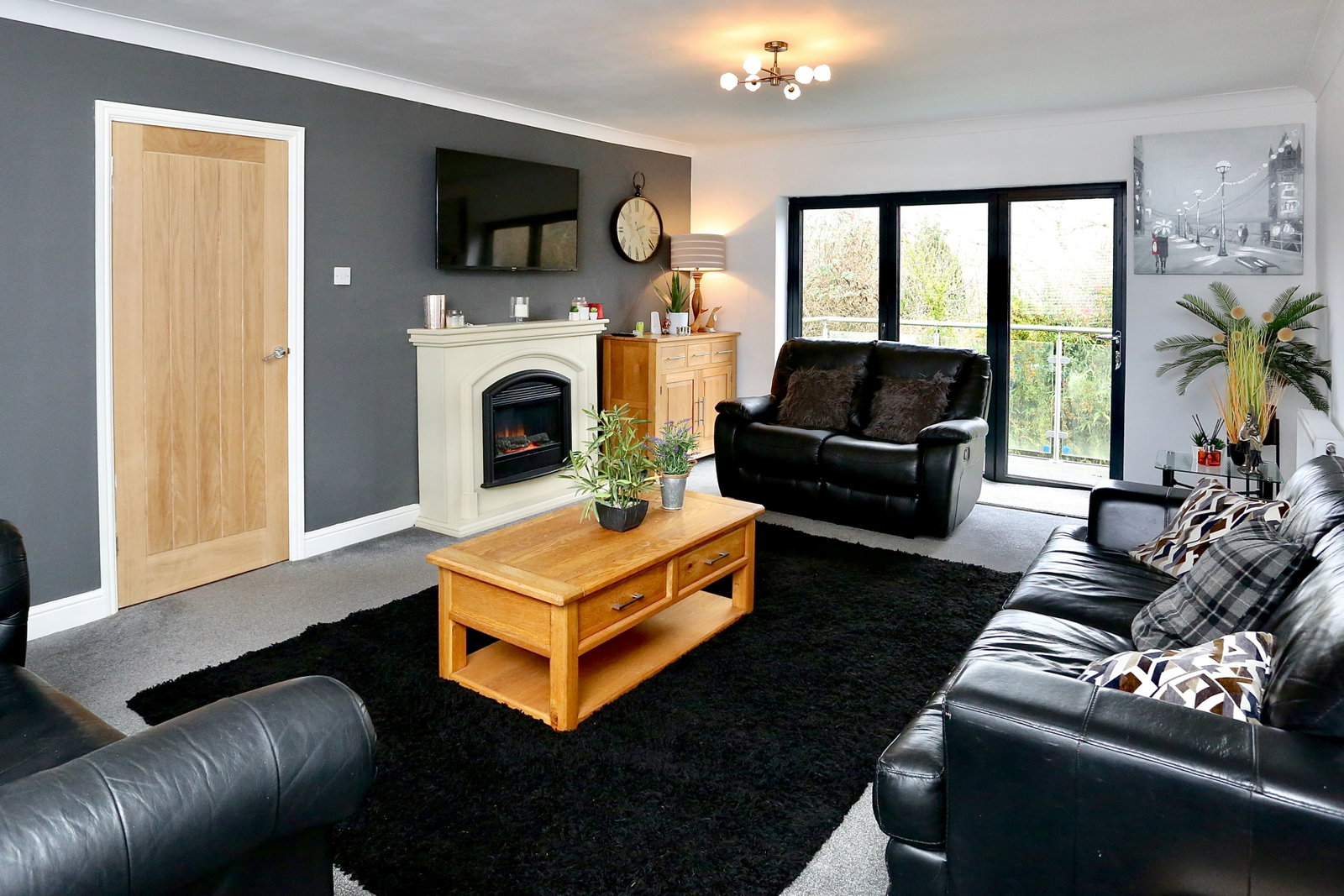 Detached House in Crickhowell