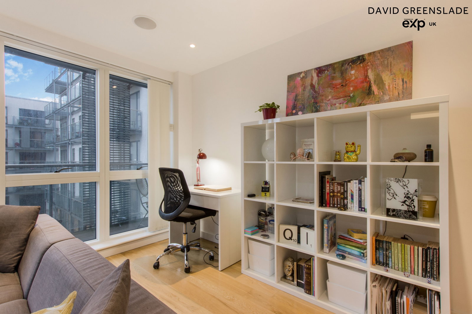 Apartment for sale in London, Ceram Court, Caspian Wharf E3, 991 m²