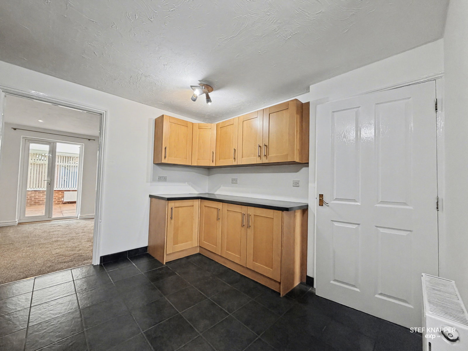 Semi Detached House in Stoke-on-trent