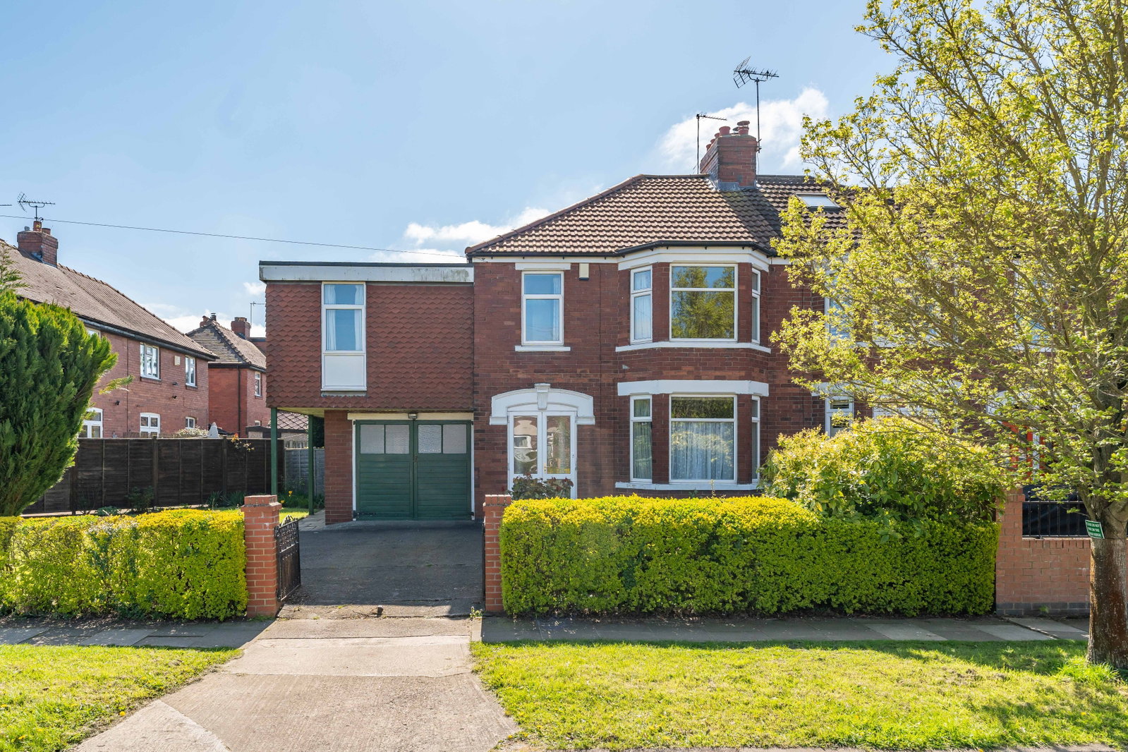 Semi Detached House in York