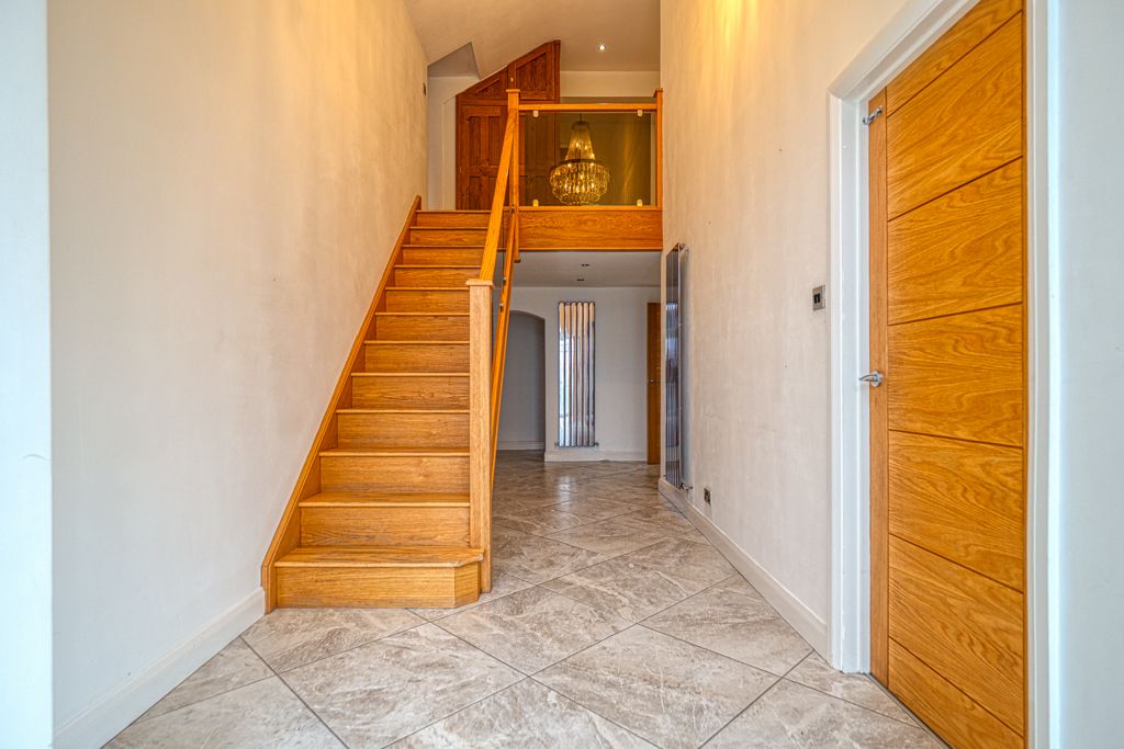 Detached House in Nottingham