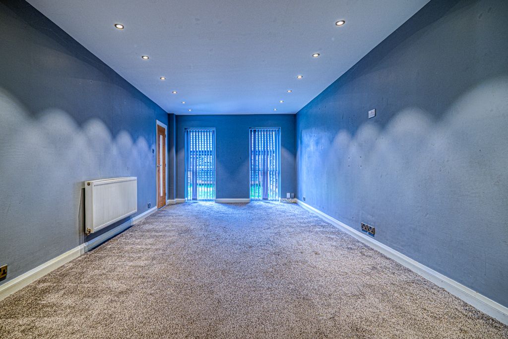 Detached House in Nottingham
